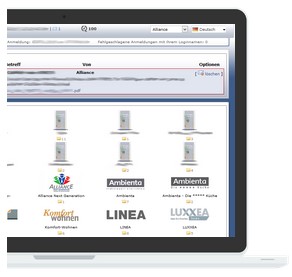 Alliance Intranet: Laptop-Bildschirm mit geöffneten Fenstern, die Webbrowser-Elemente und Produktinformationen von Alliance und verschiedenen Anbietern anzeigen.